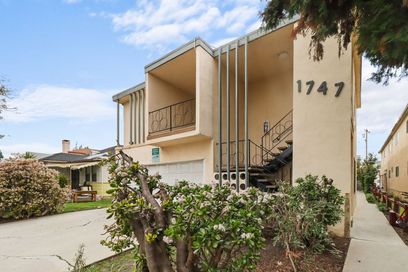 property for rent #1