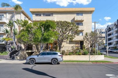 property for rent #1