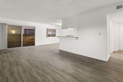 property for rent #1