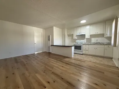 property for rent #4