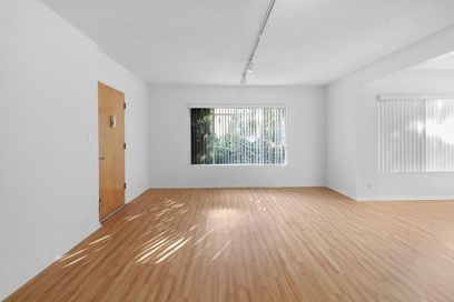 property for rent #7