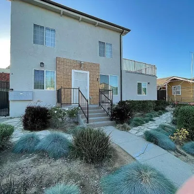 Property at 1823 Gardenia Ave #1823-A2