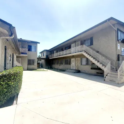 Property at 1926 -1930 W. Jefferson Blvd.