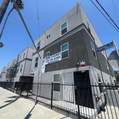 Property at 8730-8744 S FIGUEROA ST #8738-04