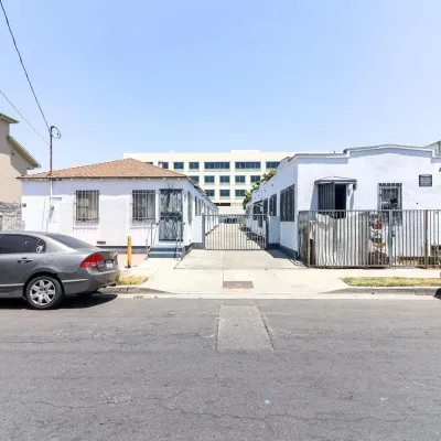 Exterior view of property at 3812 Wisconsin St