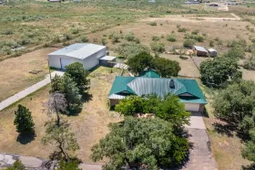 Private 10-Acre Country Retreat Minutes From Amarillo